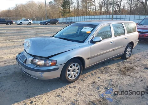 2002 Volvo V70 2.4 z USA, uszkodzony, nr VIN YV1SW61R121182063